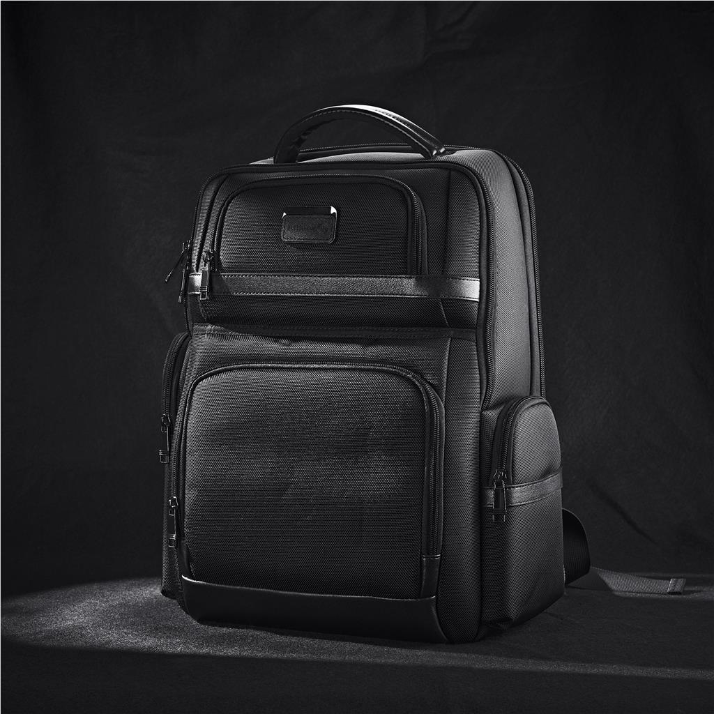 GP-AV-72-B_LIFESTYLE