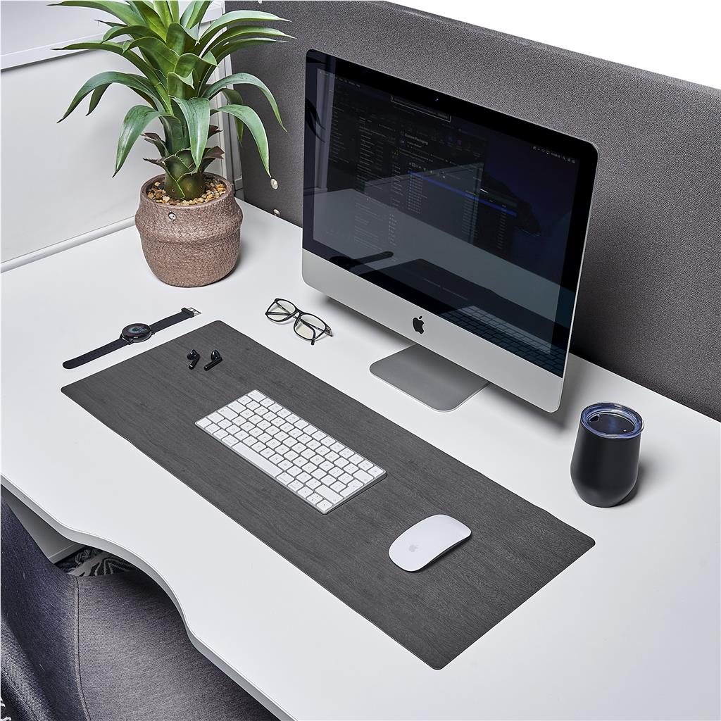 MT-AM-367-B-03-LIFESTYLE-NO-LOGO